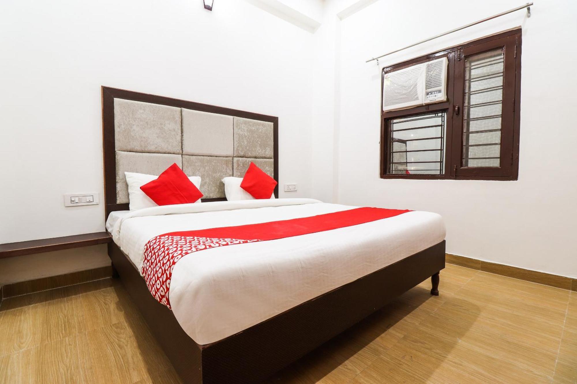 Hotel O Taj Royal Tājganj Esterno foto