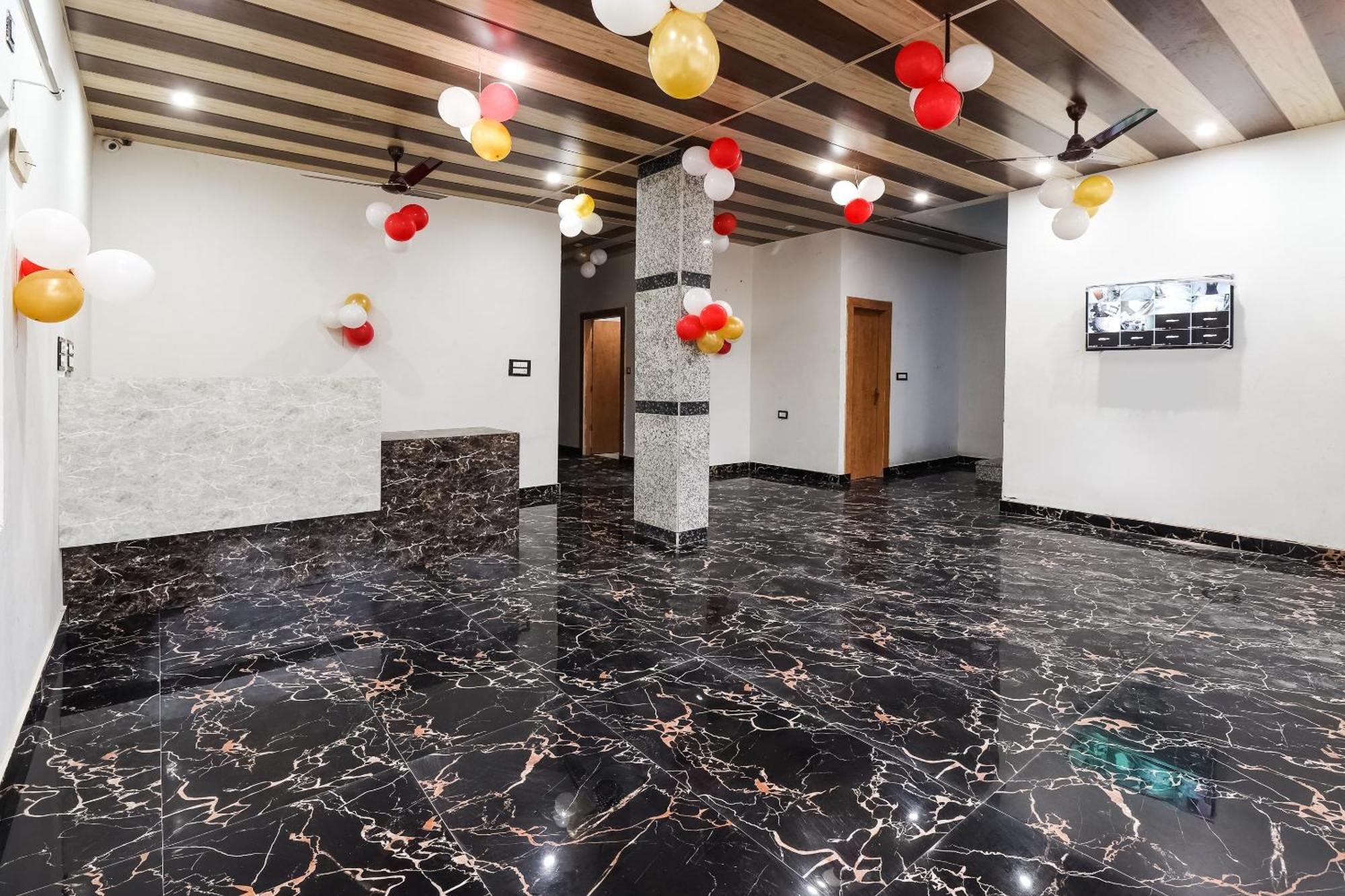 Hotel O Taj Royal Tājganj Esterno foto